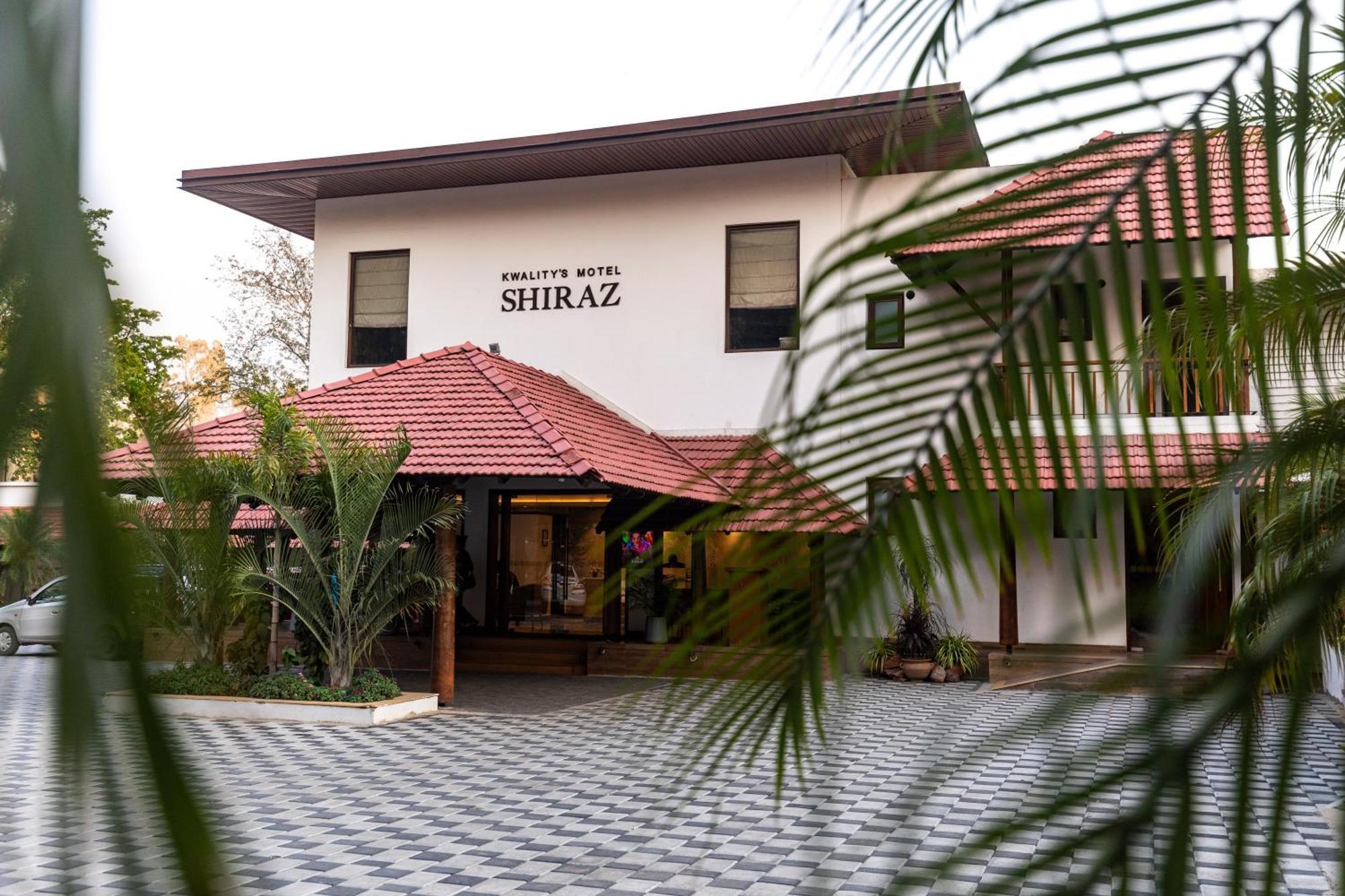 Kwality'S Motel Shiraz Бопал Екстериор снимка